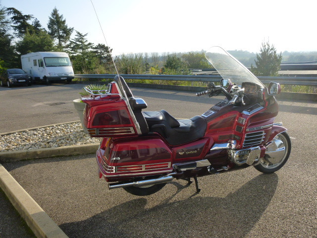 GOLDWING 1500 SE ROUGE 94