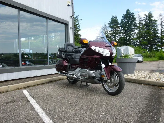 Vente de motos Goldwings à Estrablin