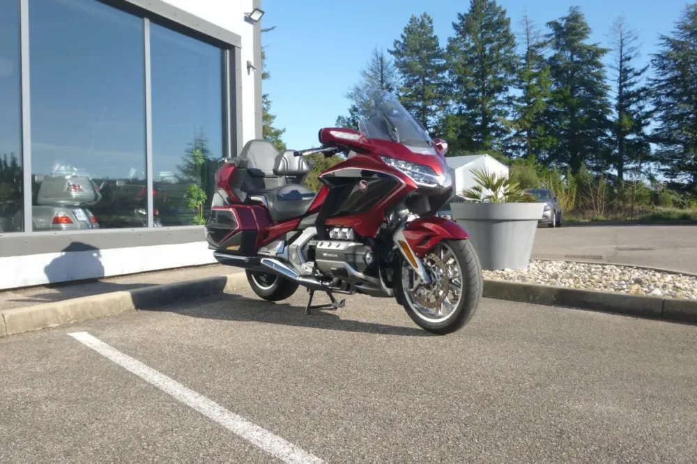 Goldwing 1800 Touring DCT rouge